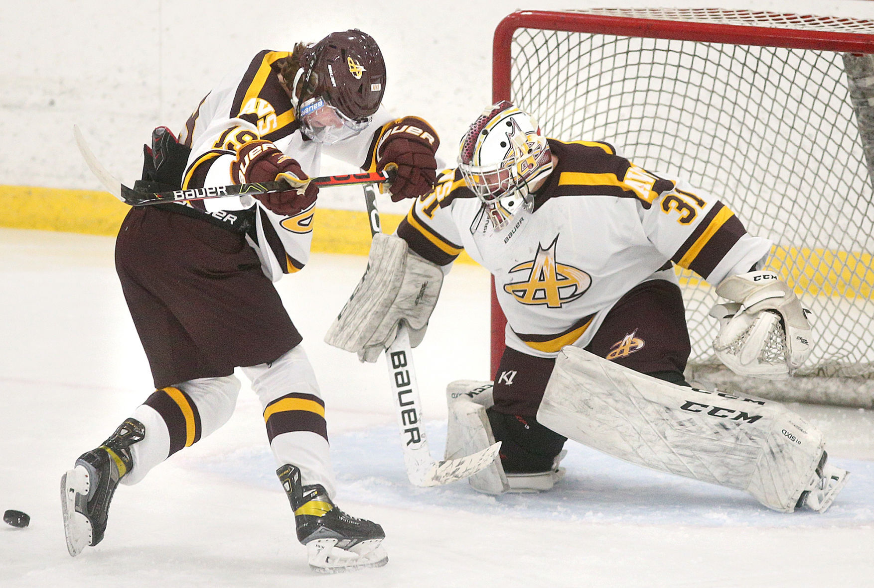 November 23: West Salem vs. Aquinas co-op